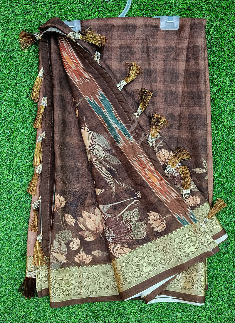 Beautiful Digital Print Viscose Crepe Saree - Image 3