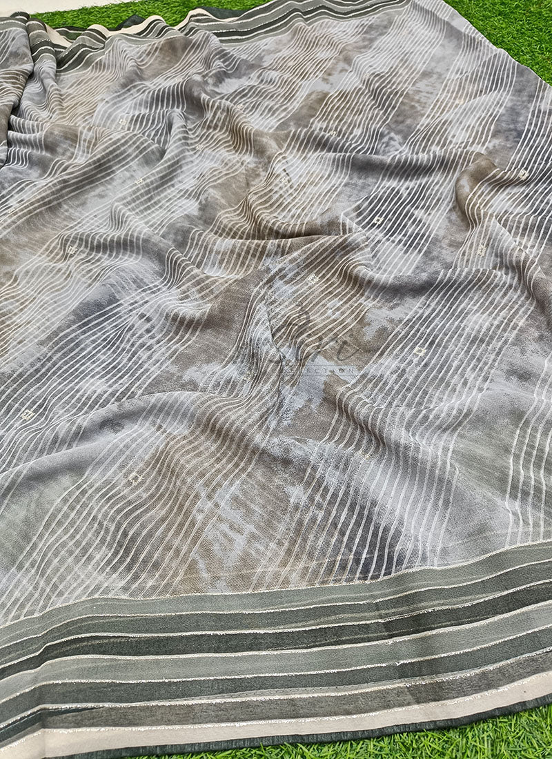 Beautiful Georgette Saree in Leheriya Design - Image 5