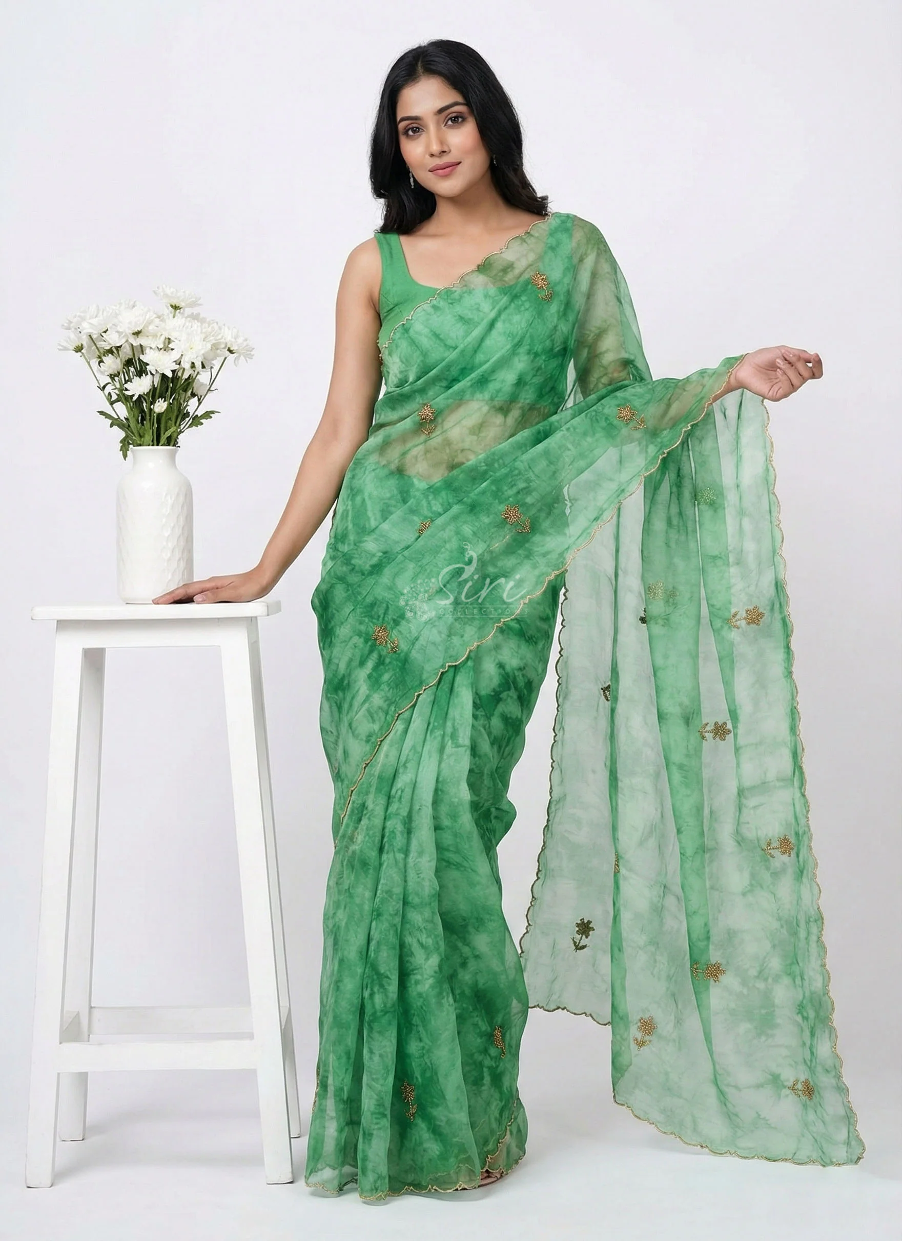 Lovely Shibori Design Organza Saree in Handwork - Image 3