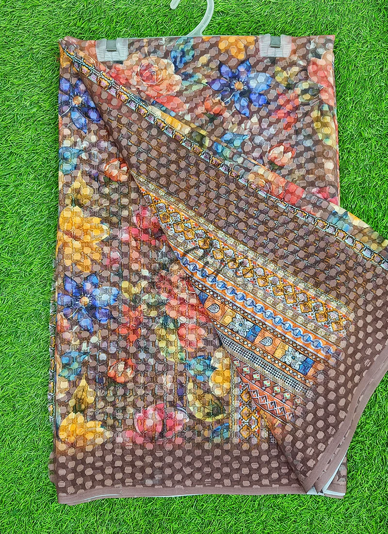 Trendy Digital Print Georgette Saree - Image 3